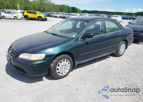 2001 Honda Accord 2.3 Lx from USA, damaged, VIN 1HGCG564X1A025839
